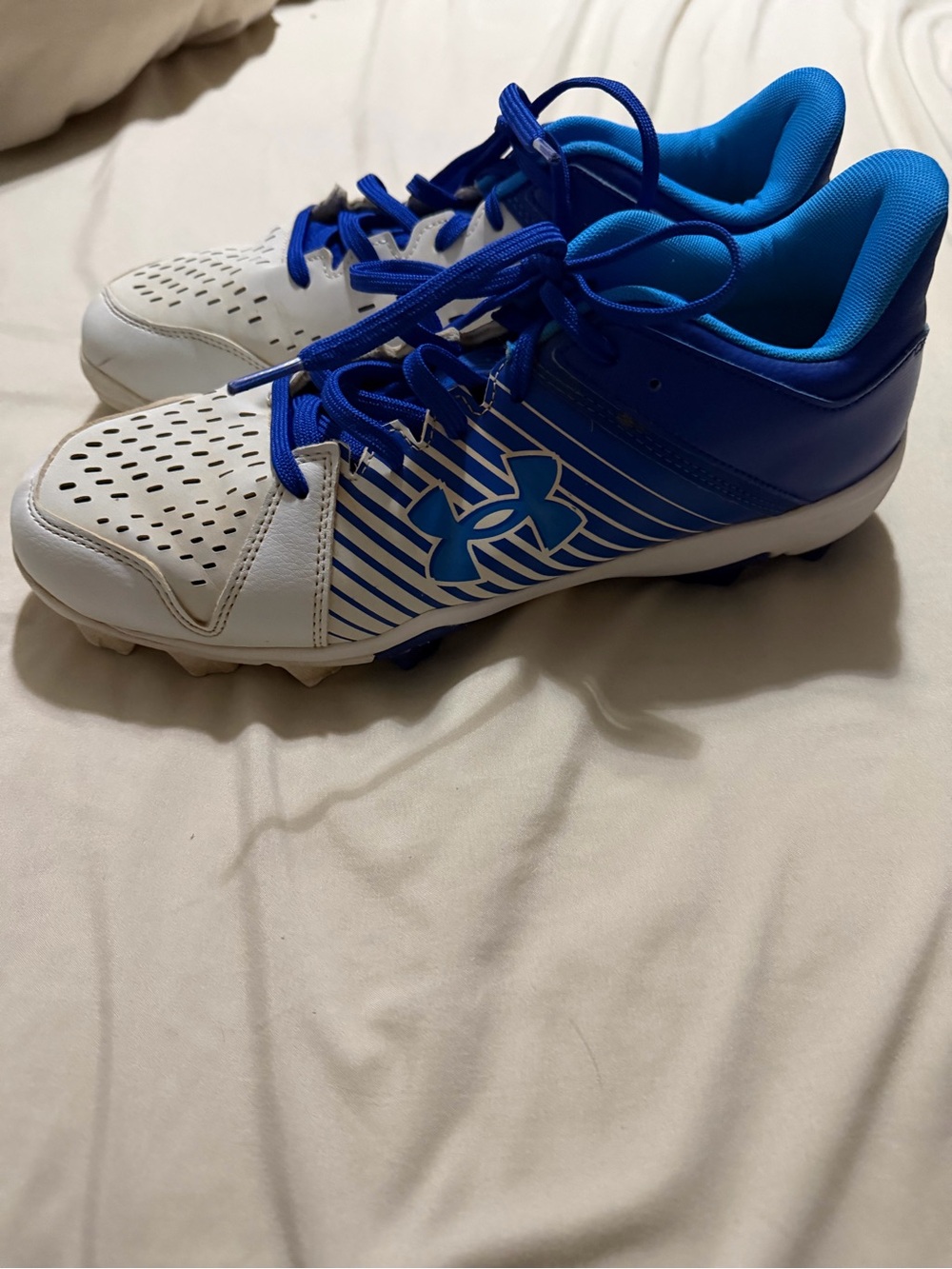 Under Armour mens Blue and White Soccer Cleats
